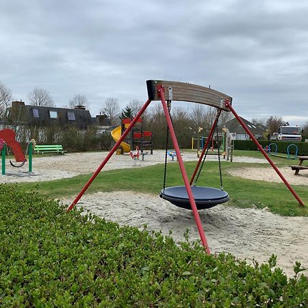 Kustverhuur, Park Schoneveld, Stern 240 เบรสเคินส์ ภายนอก รูปภาพ